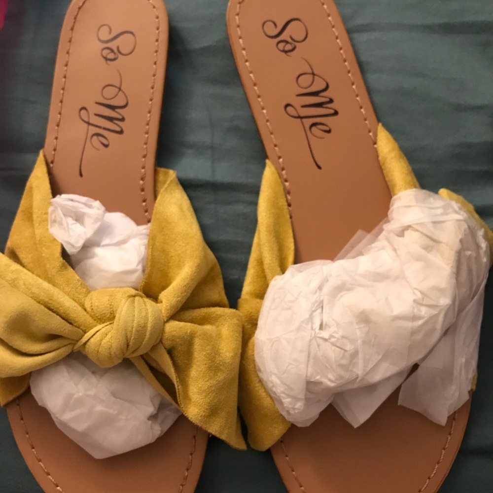 Big bow sandals